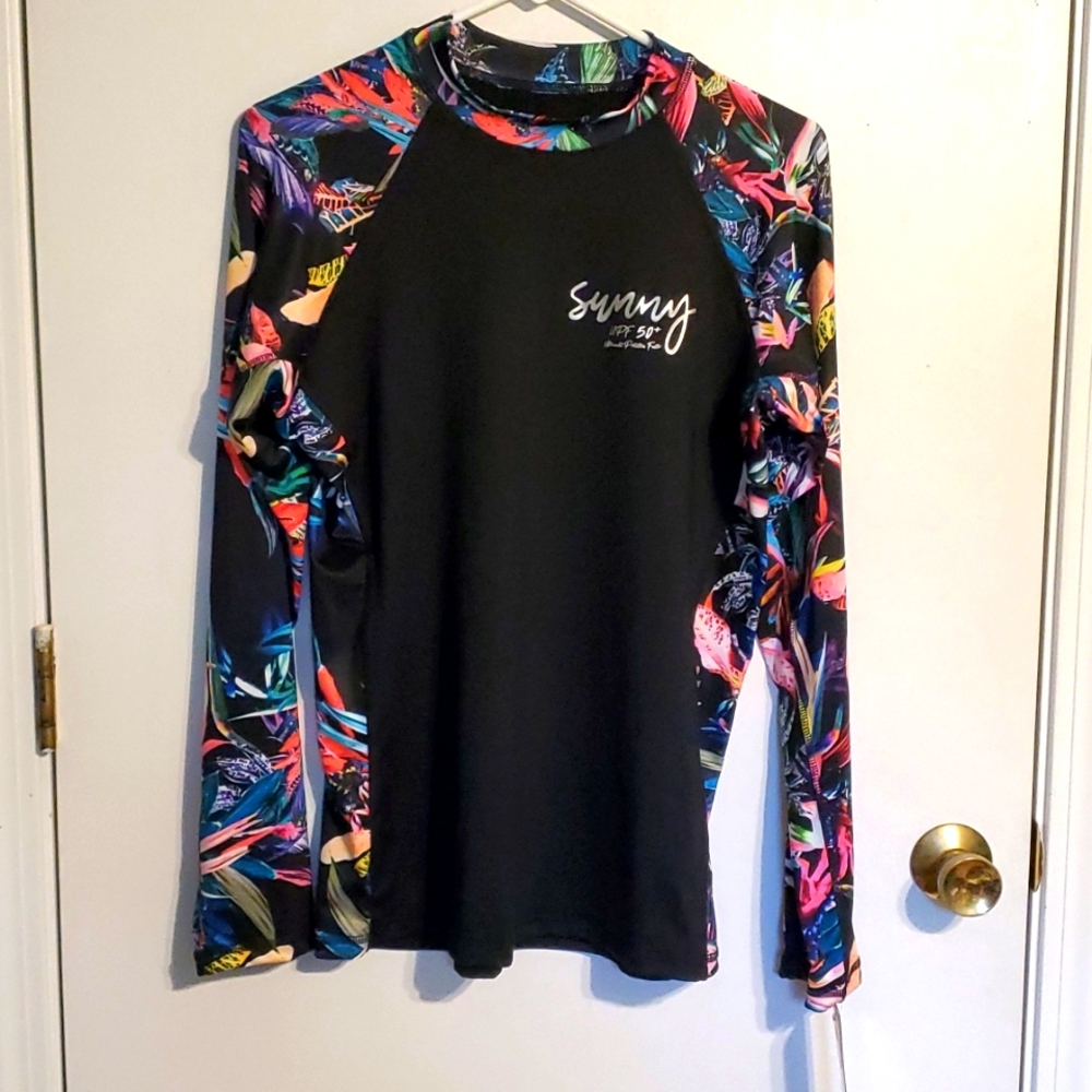 New Cusma women's M/L water, surf shirt